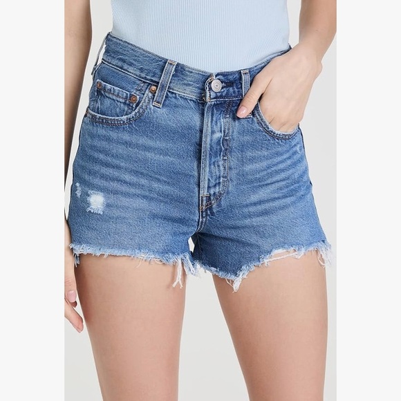 Levi’s shorts - Picture 4 of 6
